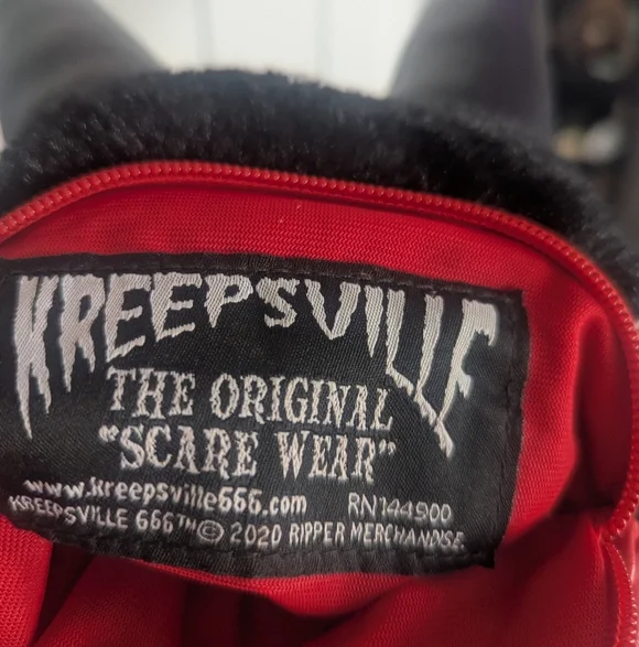 Kreepsville Demon Goat Head Backpack - Picture 7 of 9